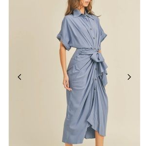 Weekender Short Sleeve Roched Dress in Honeydew (Light Green) NWT